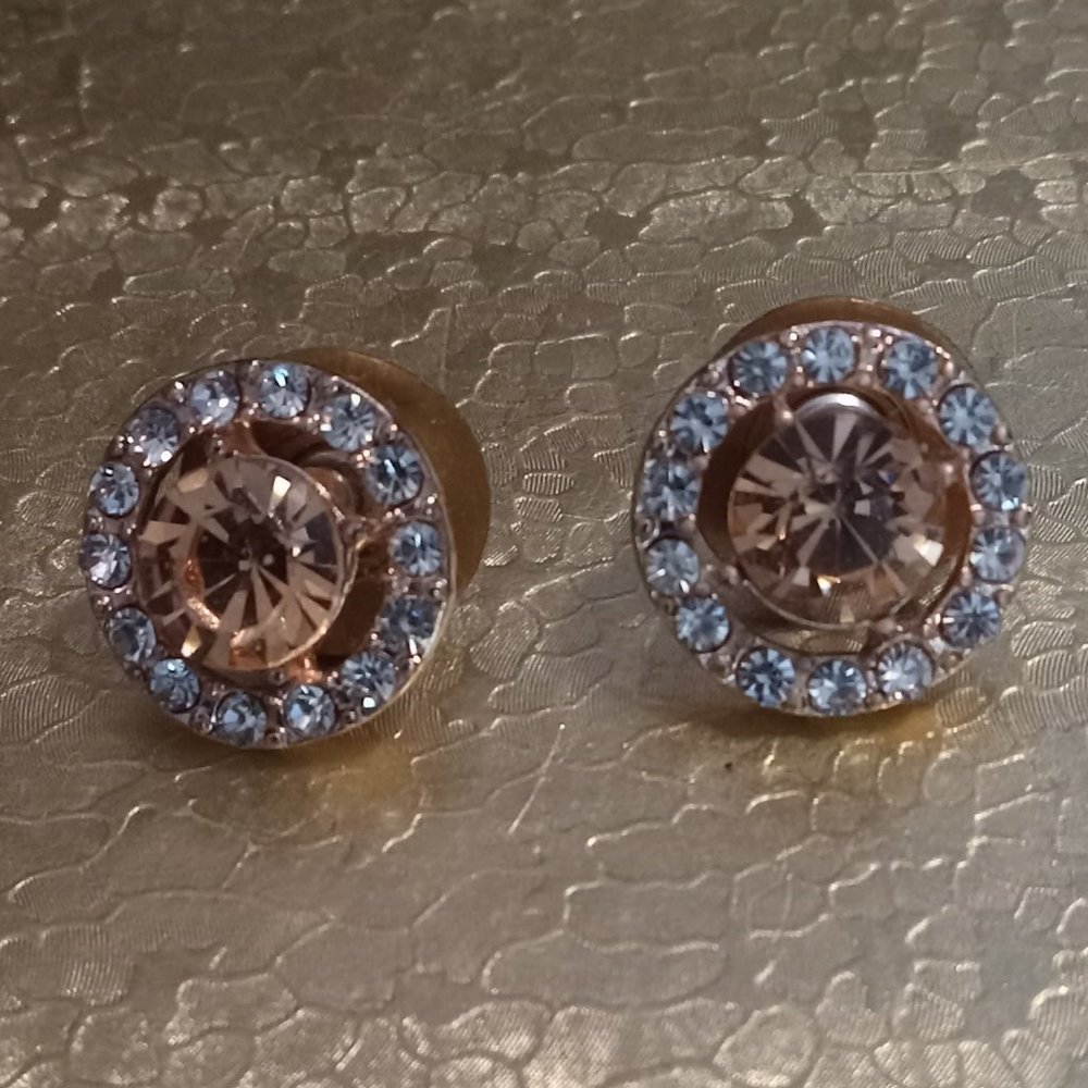 COPY - Beautiful gold color, Real bright stone earrings. NWT